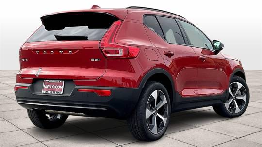 2024 Volvo XC40