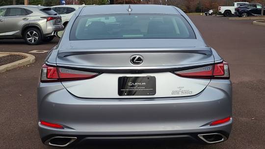 2022 Lexus ES