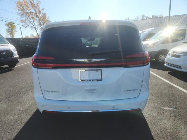 2023 chrysler pacifica limited