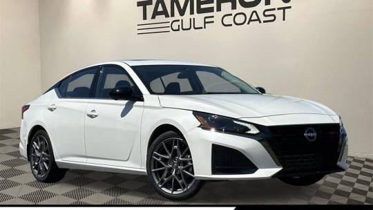 2024 Nissan Altima 2.0 sr