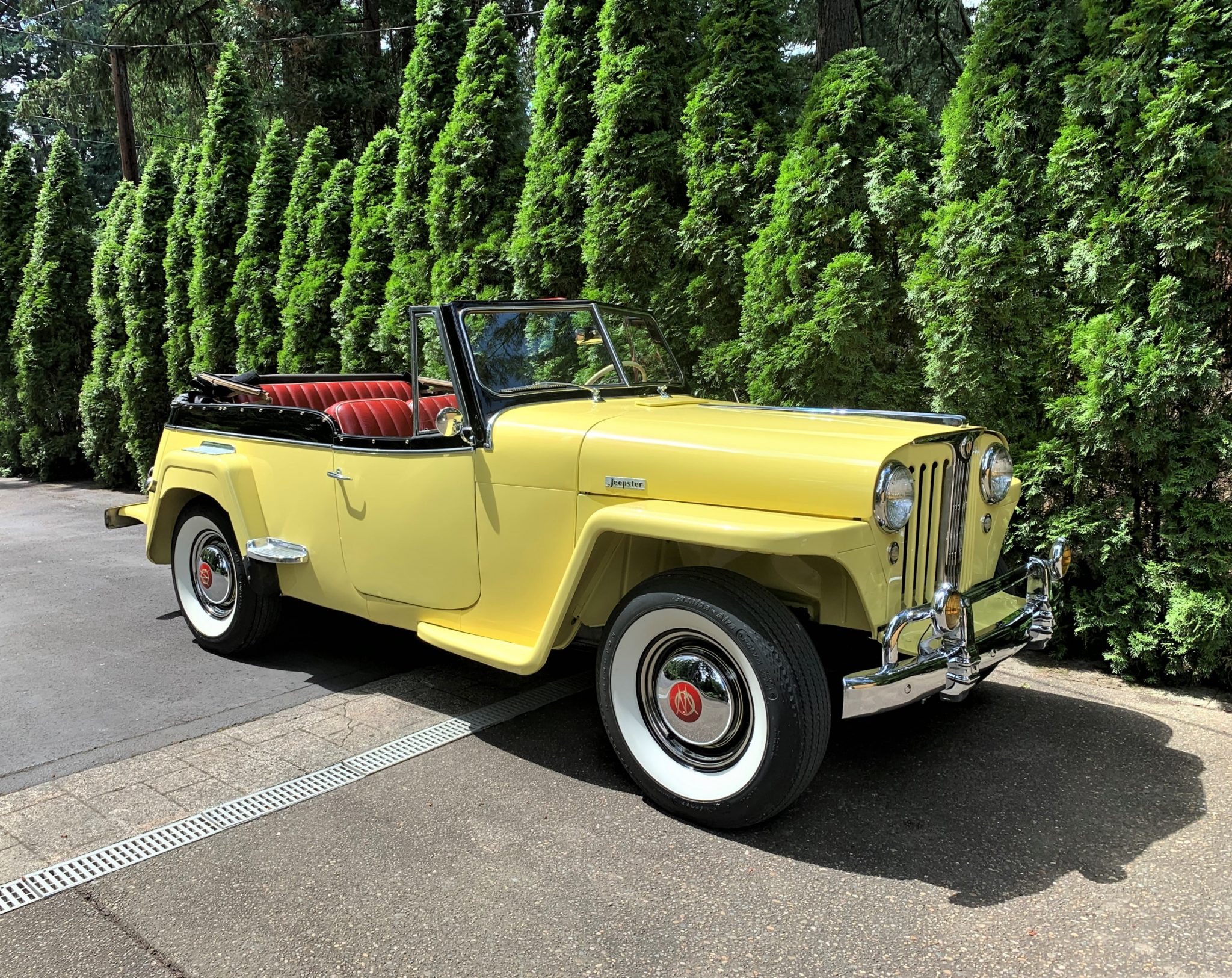 1949 willys-overland jeepster