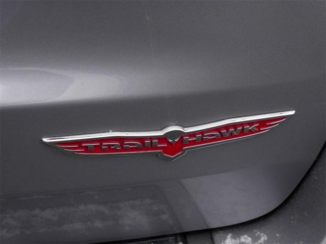 2020 jeep grand cherokee trailhawk