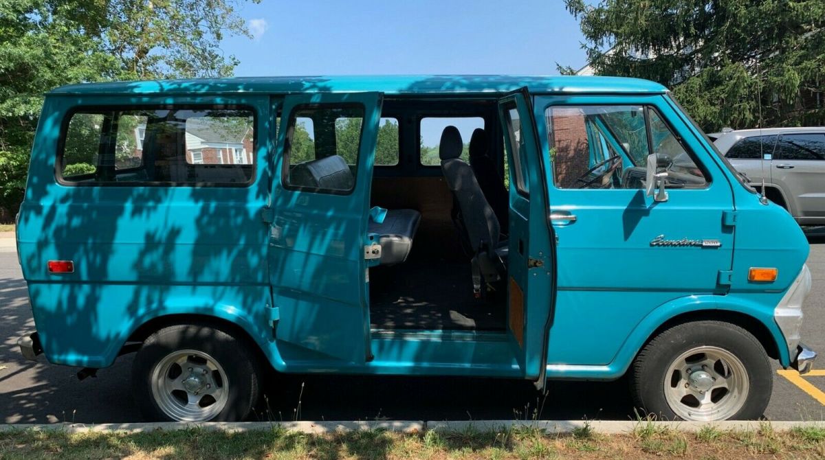 1970 ford econoline 200, v8 302