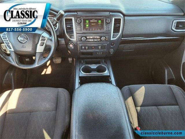 2019 nissan titan sv