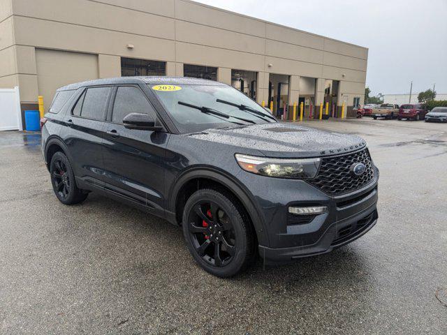 2022 ford explorer st