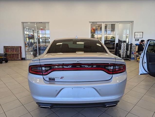 2019 dodge charger sxt