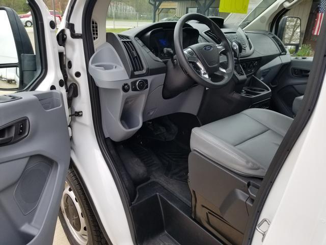 2015 ford transit-150 base