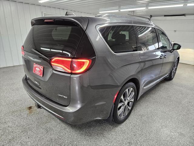 2017 chrysler pacifica limited