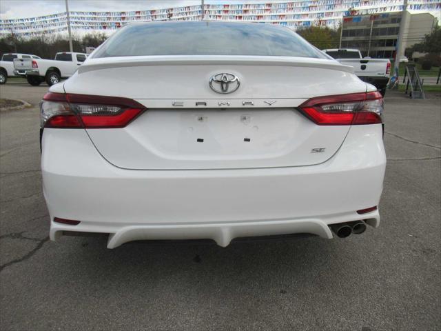 2021 toyota camry se