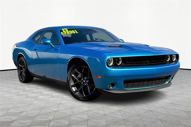 2023 dodge challenger sxt
