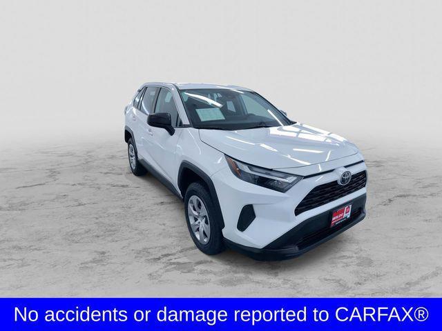 2024 toyota rav4 le