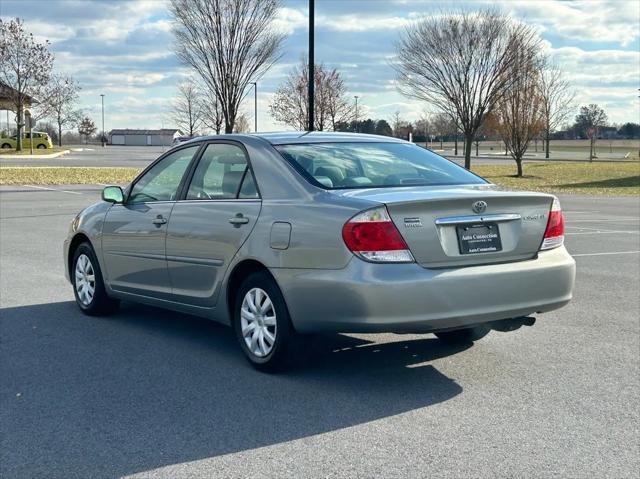 2005 toyota camry le