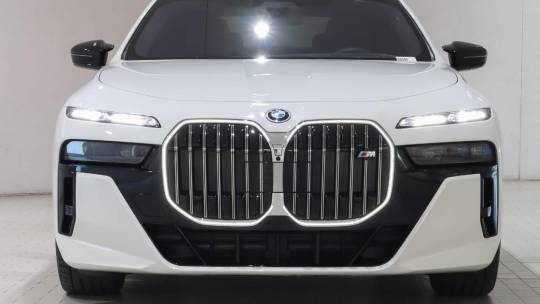 2024 BMW i7