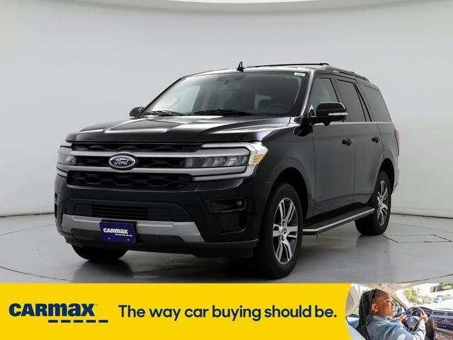 2022 ford expedition xlt