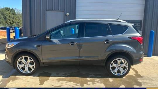 2019 Ford Escape titanium