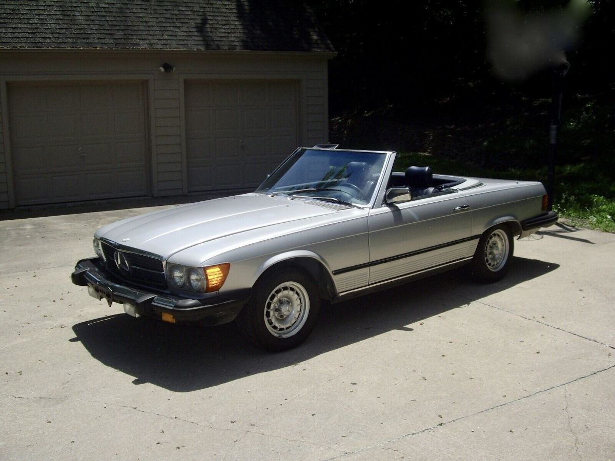 1984 mercedes benz 380sl astral silver with blue in excellent condition two tops