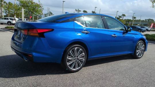 2025 Nissan Altima