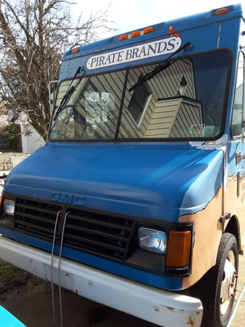 gmc bread truck 1992 25'