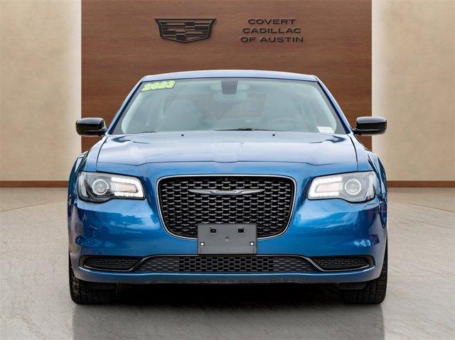 2023 chrysler 300 touring