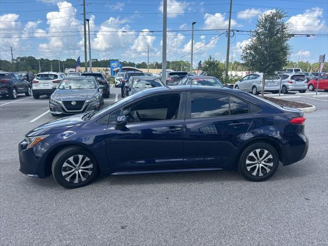 2022 toyota corolla hybrid se