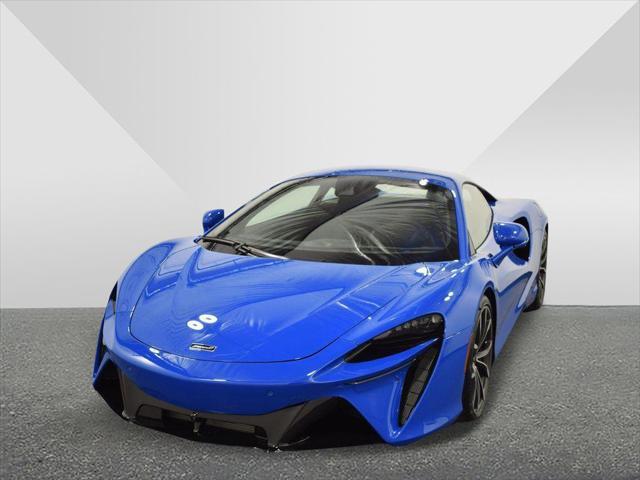 2023 mclaren artura performance