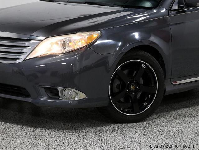 2011 toyota avalon limited