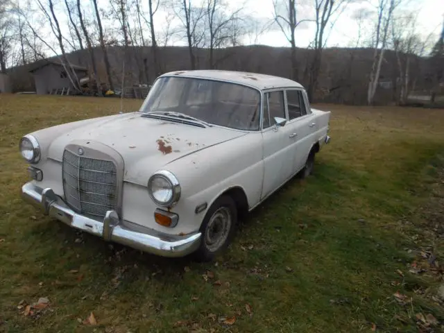 1968 mercedes fintail