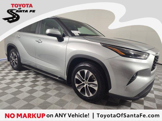 2023 toyota highlander l