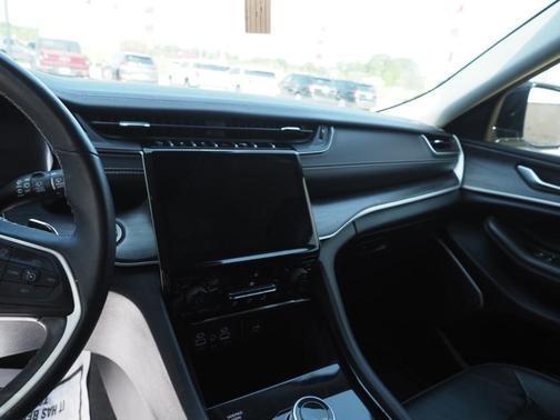 2021 jeep grand cherokee l in saint louis, missouri