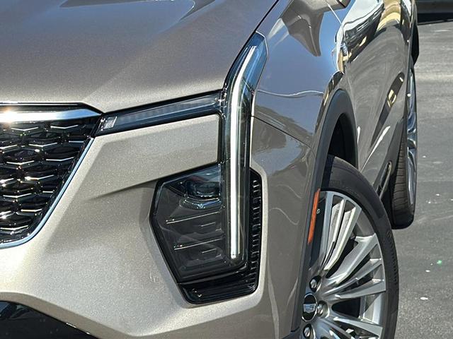 2024 cadillac xt4 premium luxury