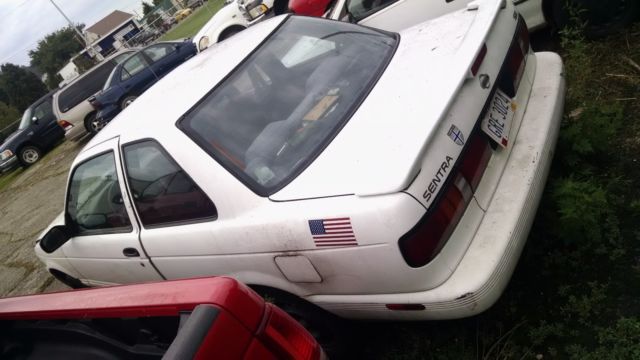 1993 nissan sentra se 112,038 miles have key starts & runs needs battery