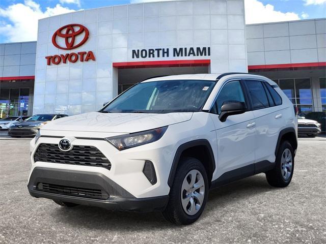 2021 toyota rav4 le