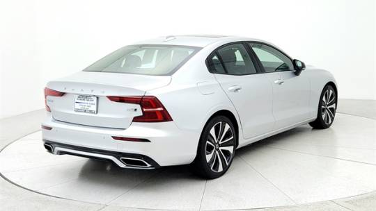 2022 Volvo S60