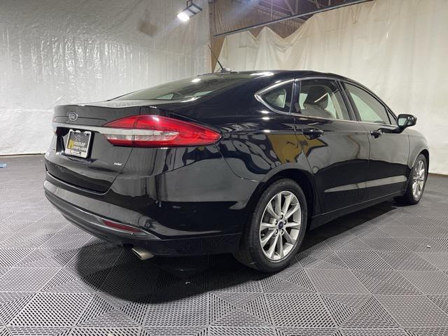 2017 ford fusion se