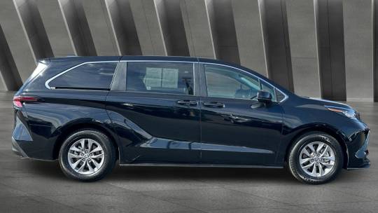 2023 Toyota Sienna