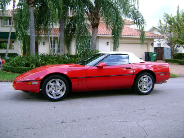 1990 conv. - rare red / red - 31000 mi - sp. order - 100% orig., mint & garaged