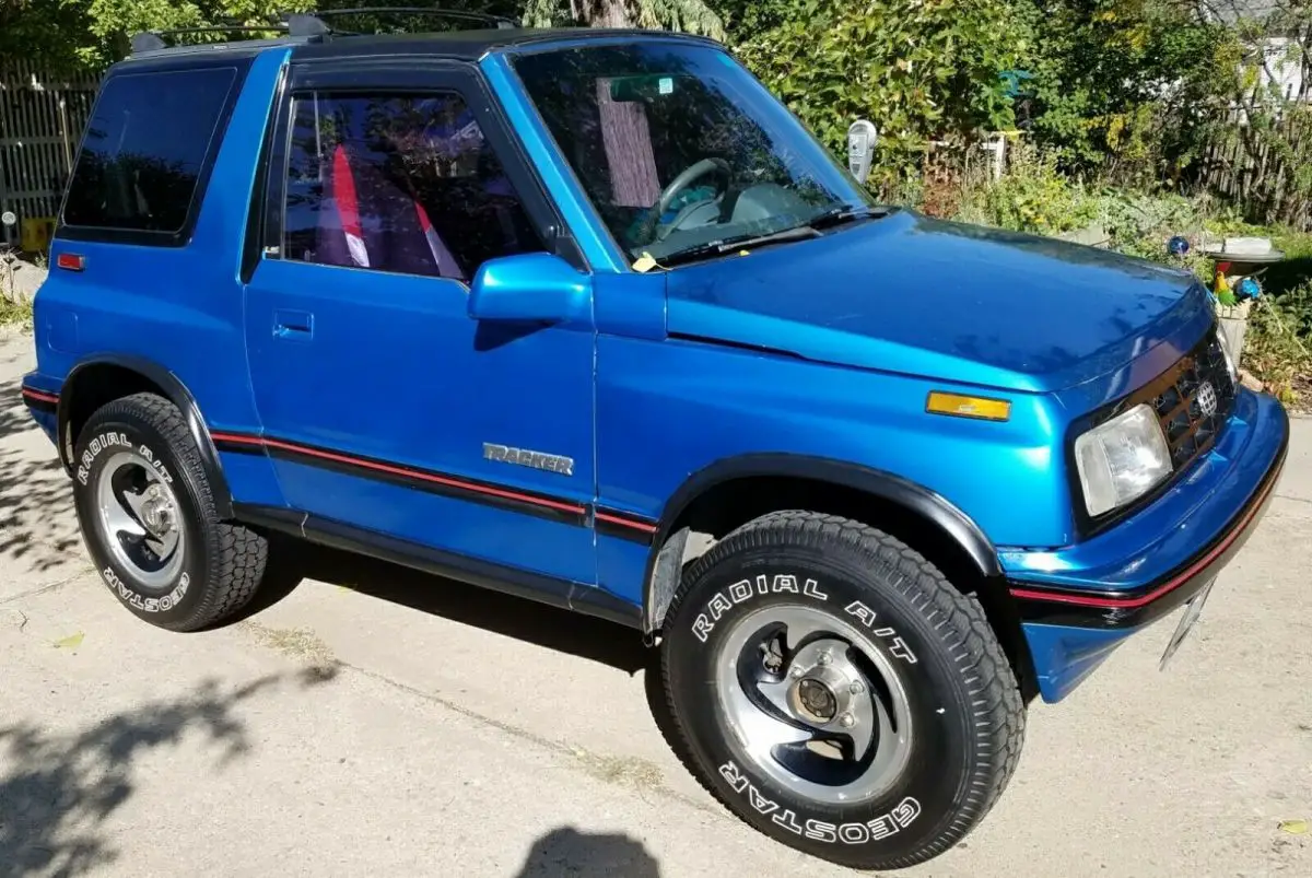 1989 geo tracker 1.6l - 4wheel - hard top - long time owner