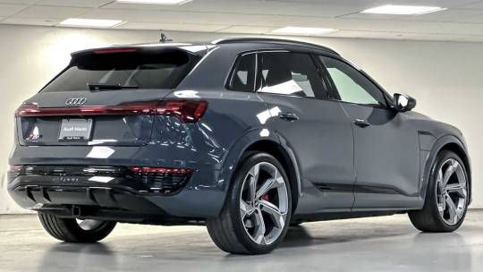 2024 Audi SQ8 e-tron