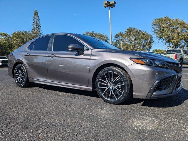 2023 toyota camry se