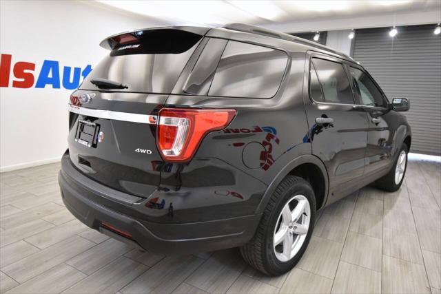 2018 ford explorer base