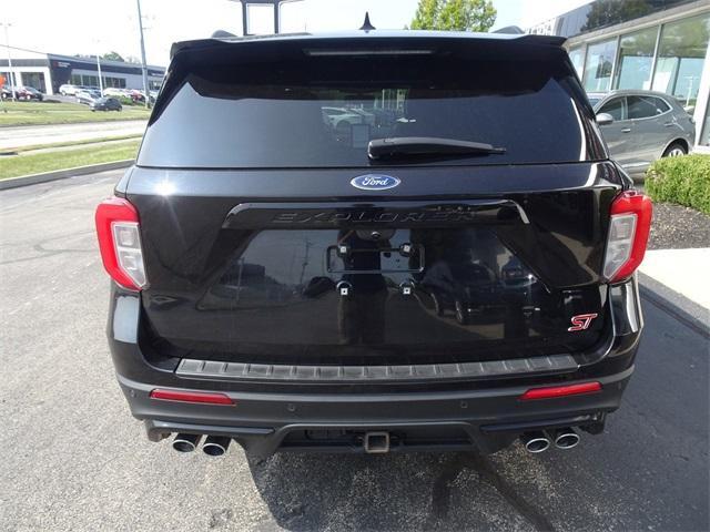 2022 ford explorer st