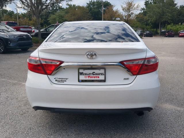 2017 toyota camry se