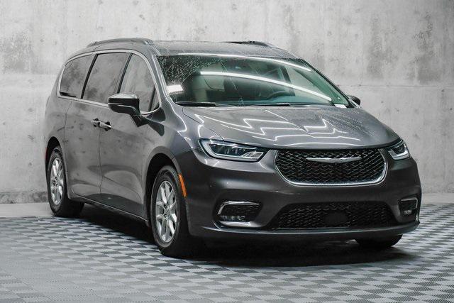 2022 chrysler pacifica touring l