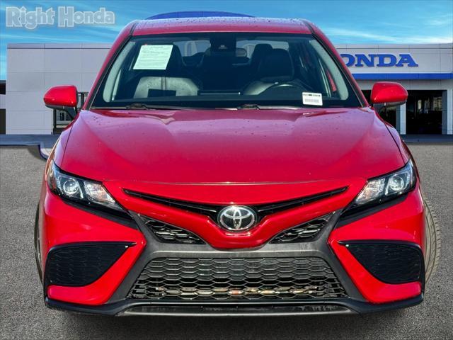 2021 toyota camry se