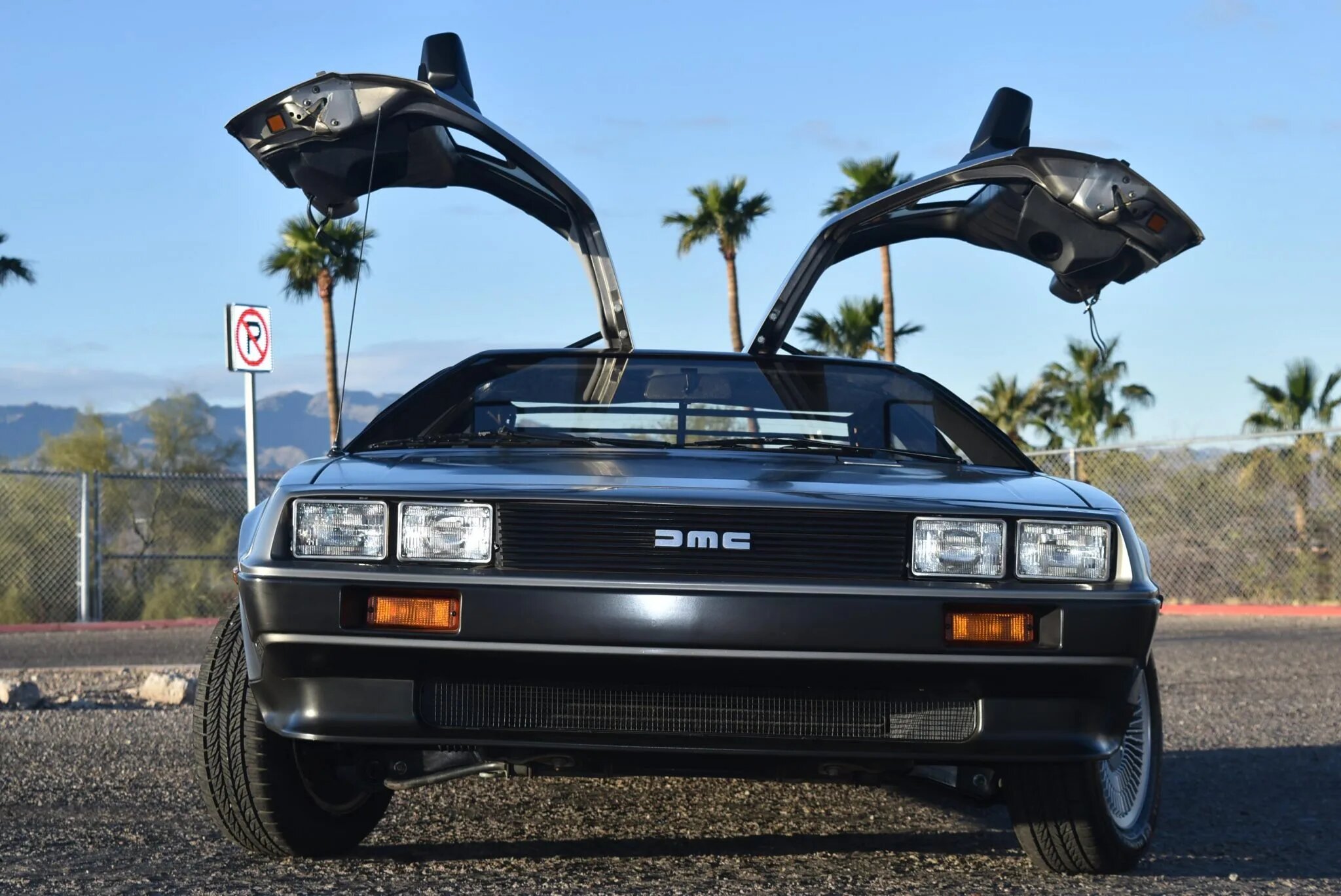 delorean dmc-12