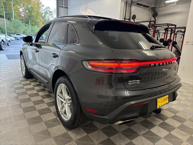 2023 porsche macan base