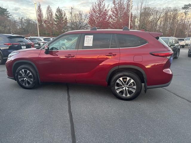 2023 toyota highlander xle