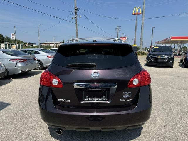 2011 nissan rogue sv