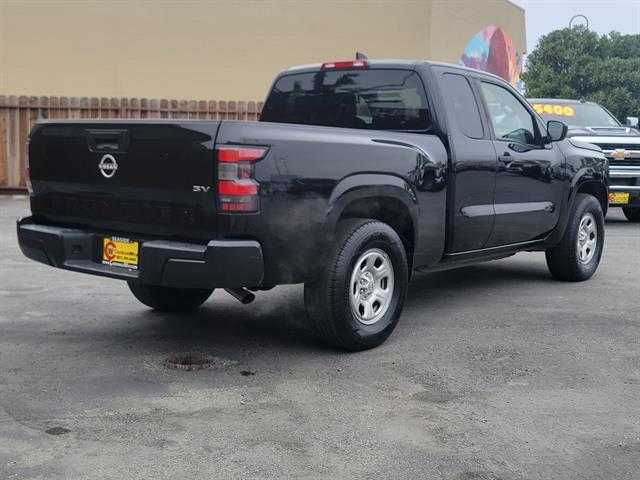 2022 nissan frontier s
