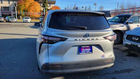 2023 Toyota Sienna